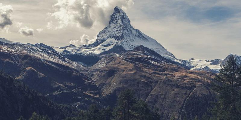 从自然健康到精准打击：抗体偶联药物（ADC）如何革新癌症靶向治疗